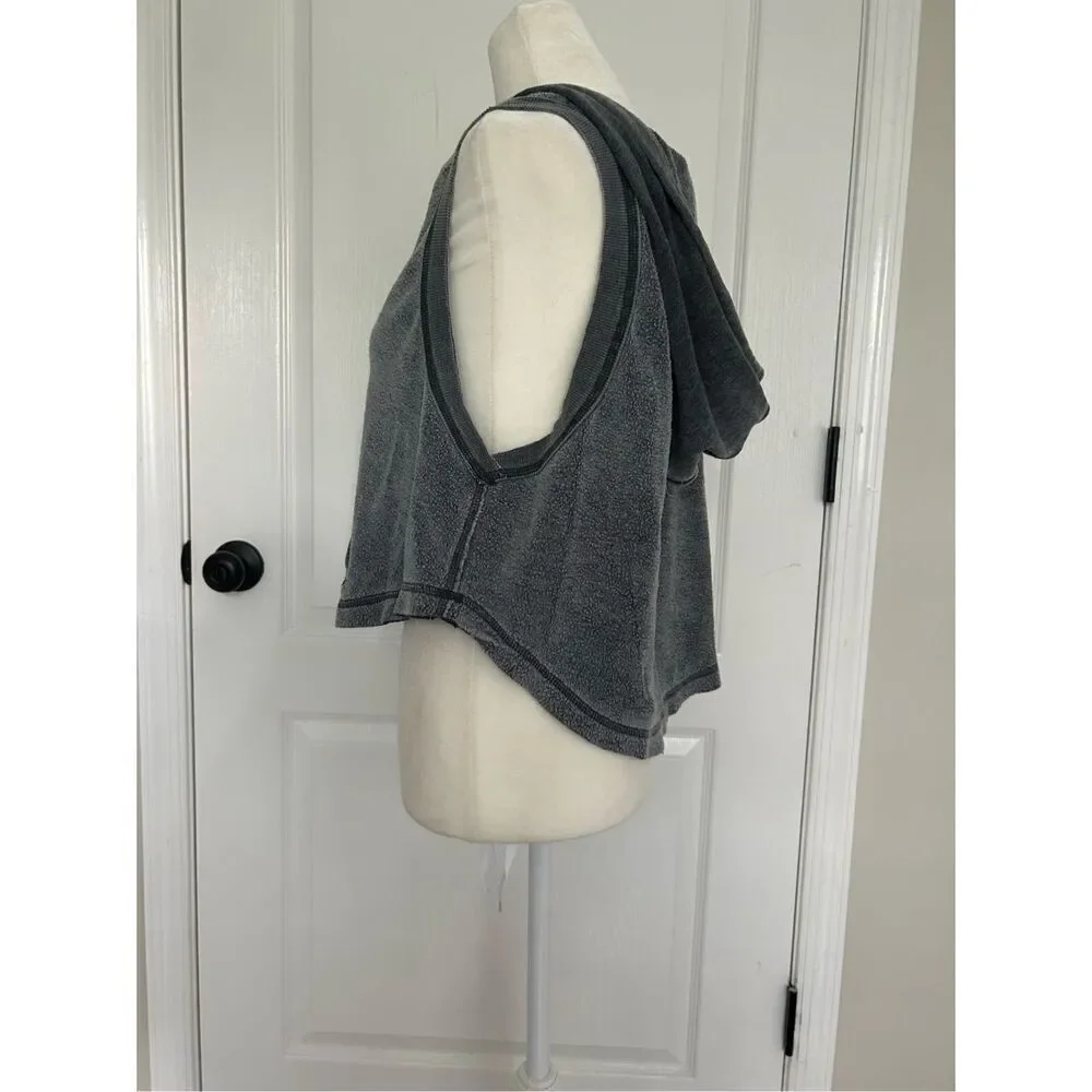 NWOT Free People Movement Pullover Sleeveless Hooded Top Size XS 77% Polyester 2